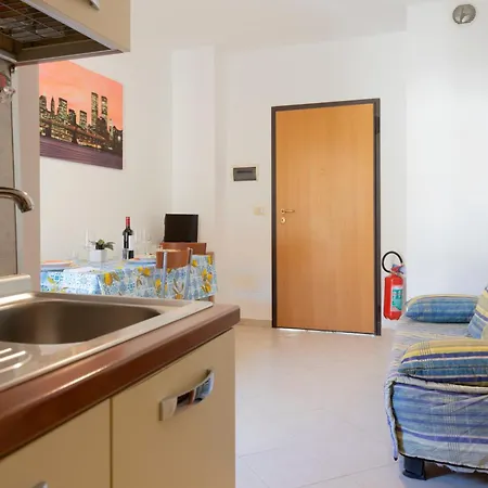 Appartement Mc Relax 100m From The - Independent House With Ac - Garden