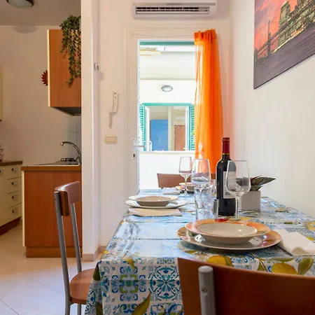 Mc Relax 100m From The - Independent House With Ac - Garden Appartement