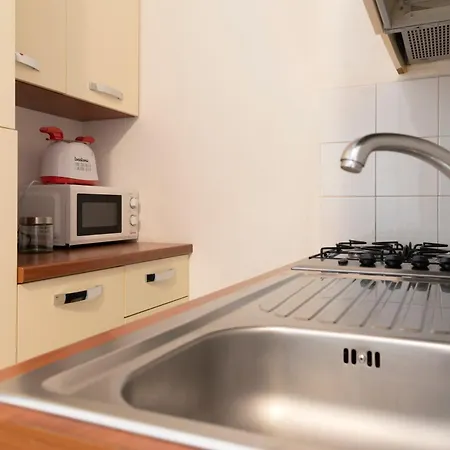 Mc Relax 100m From The - Independent House With Ac - Garden *